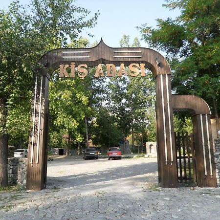 Kish Adasi Şǝki Kültér fotó